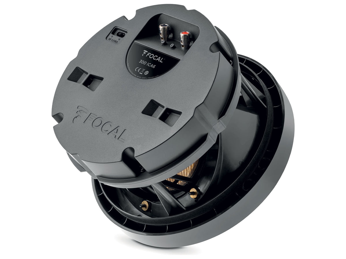 Focal 300 ICA6, vista posteriore