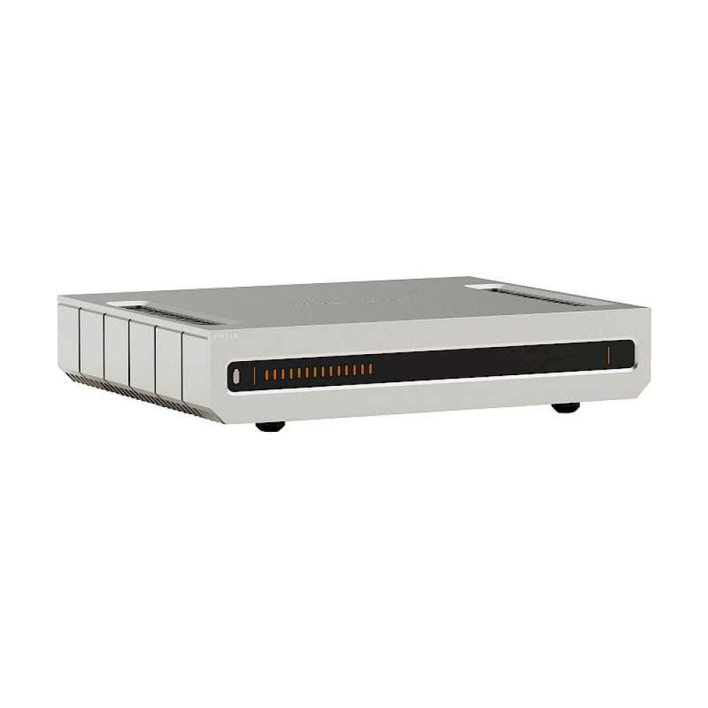 Roksan Caspian 4G Power Amplifier, finitura argento, vista di tre quarti