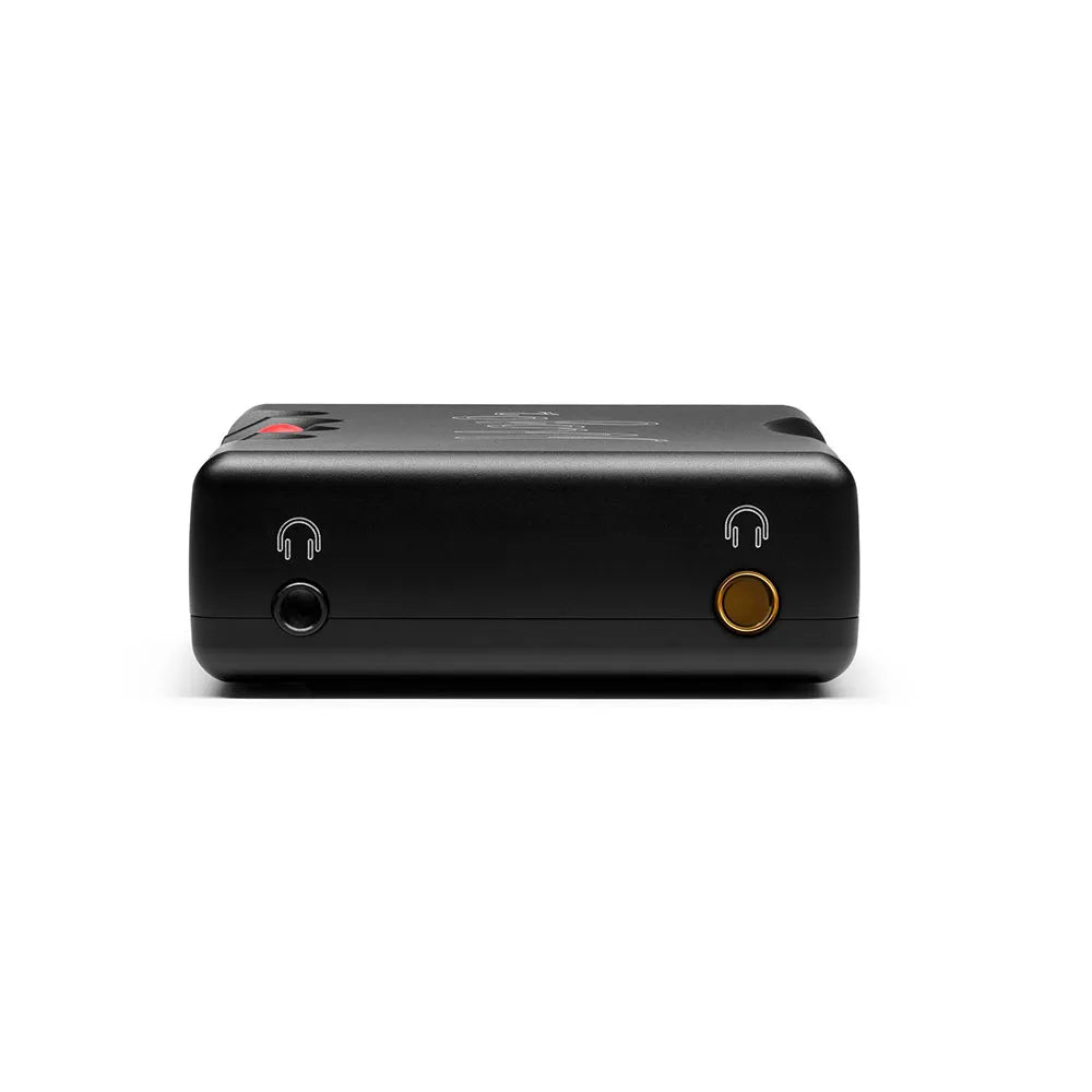 Chord Mojo 2 — lato con le uscite cuffia da 3,5 e 4,4 mm