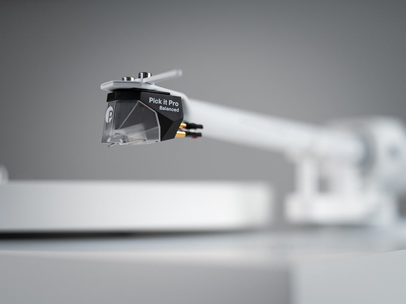 Pro-Ject Debut PRO B White Edition