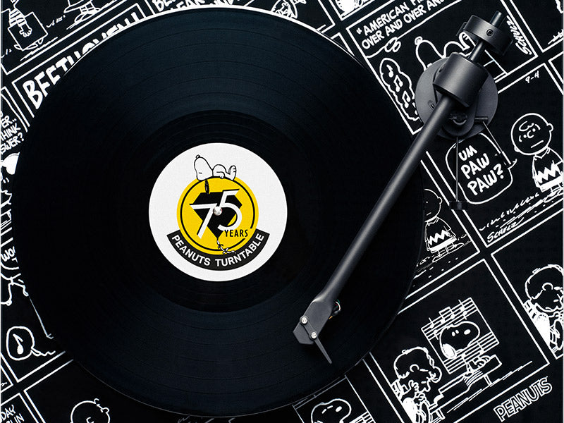 Pro-Ject Peanuts Turntable