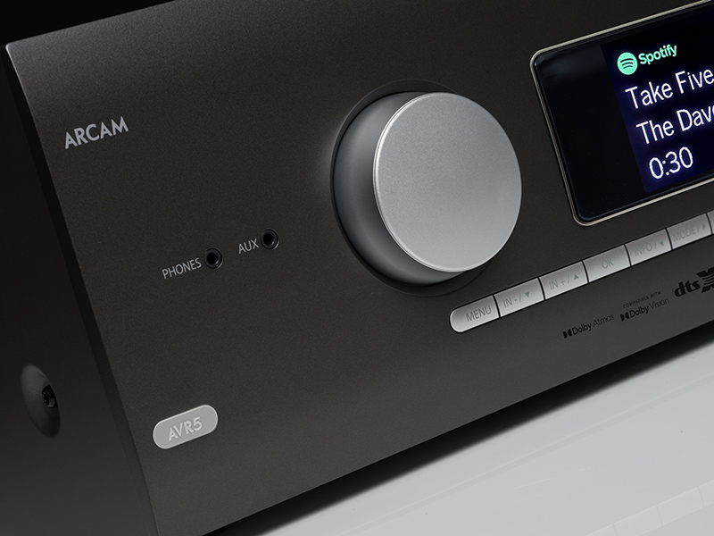 Arcam AVR5 — Dettaglio