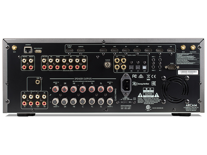 Arcam AVR5 — Vista posteriore