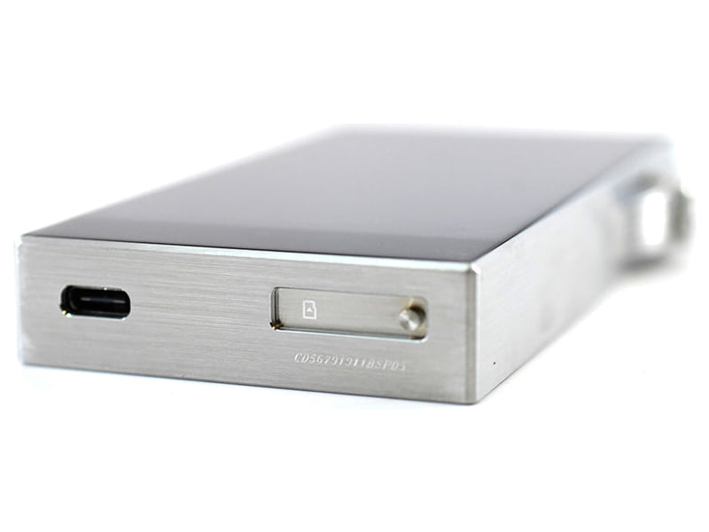 Astell&Kern SA700 — Acciaio, vista dal basso