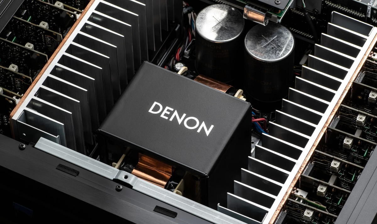Denon AVC-A1H, dettaglio
