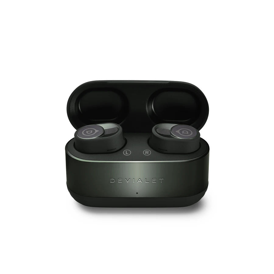 Devialet Gemini II, finitura Verde foresta, auricolari nella custodia
