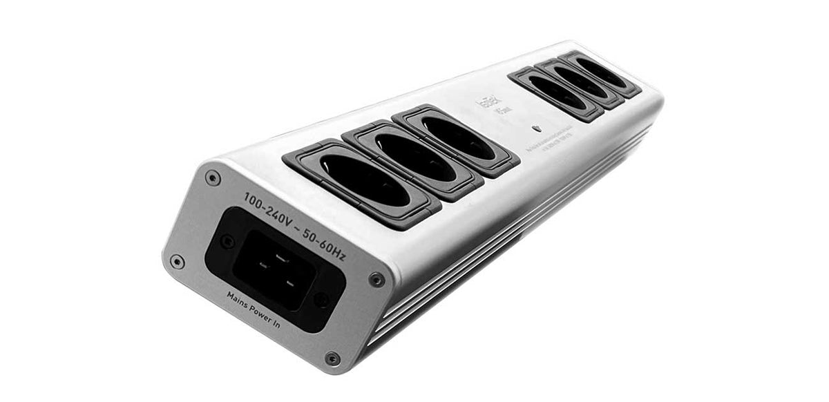 IsoTek V5 Sirius, vista frontale