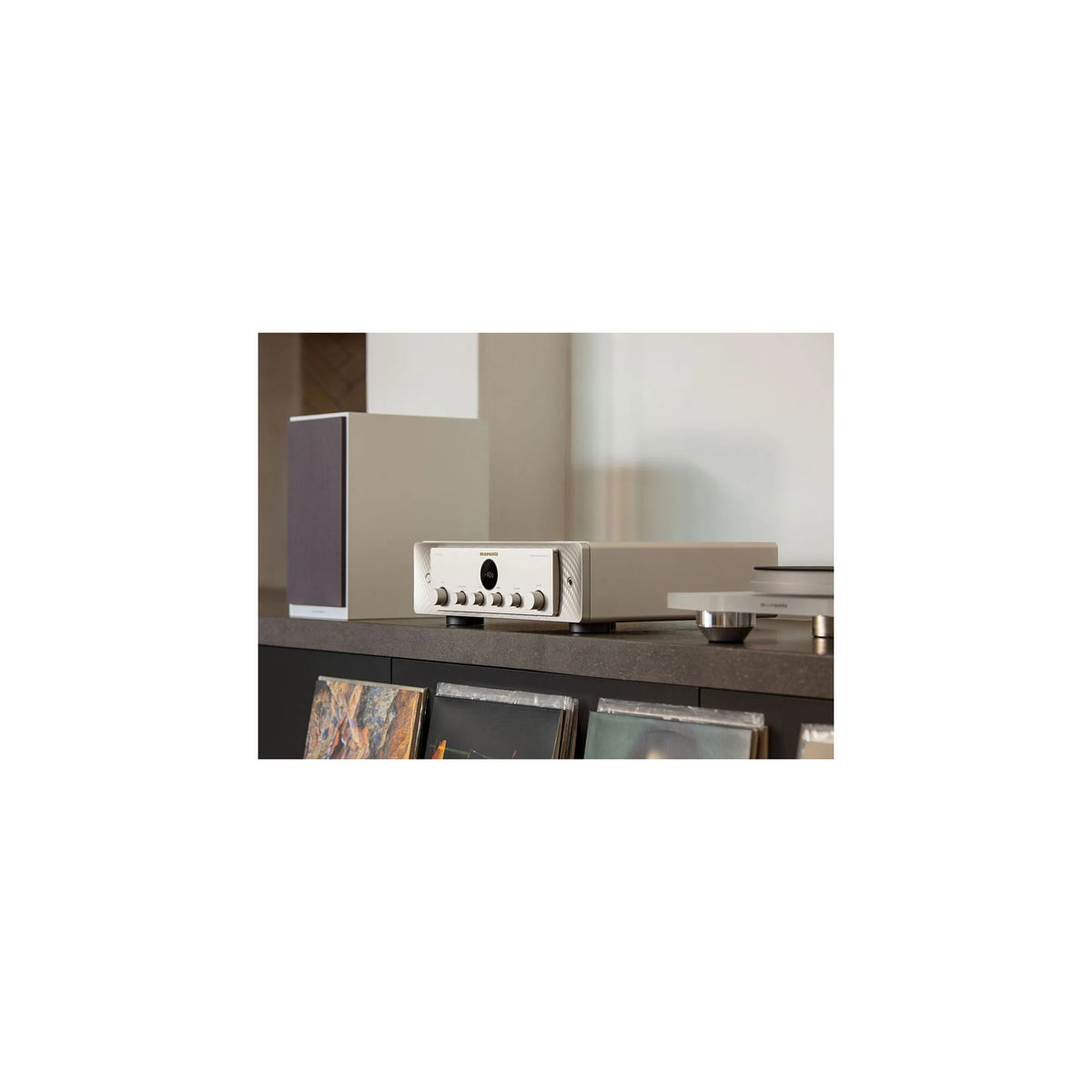 Marantz MODEL 40n — Foto ambientata