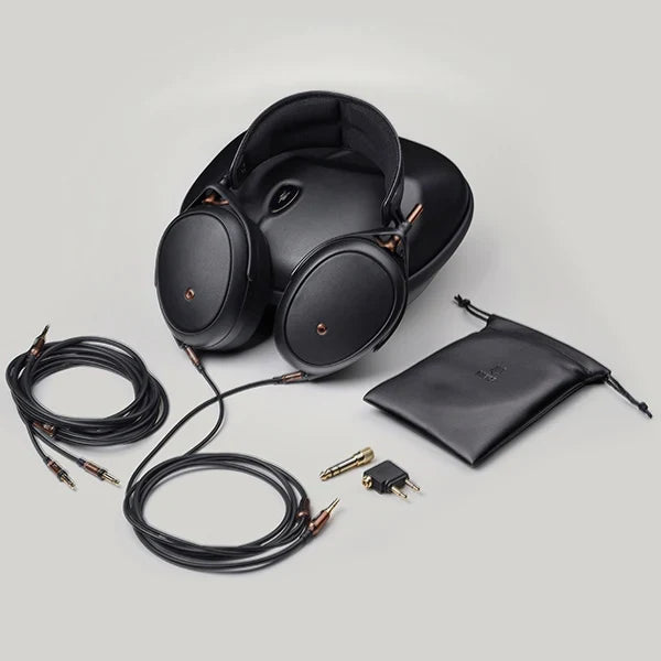 Meze Audio Liric — Foto ambientata