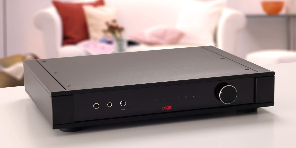 Rega Elex MK4, foto ambientata