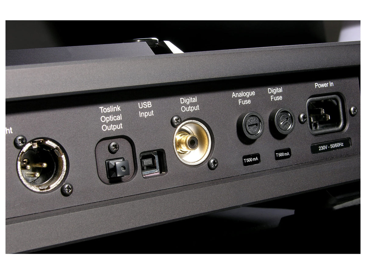 Rega Valve Isis CD Player, vista posteriore