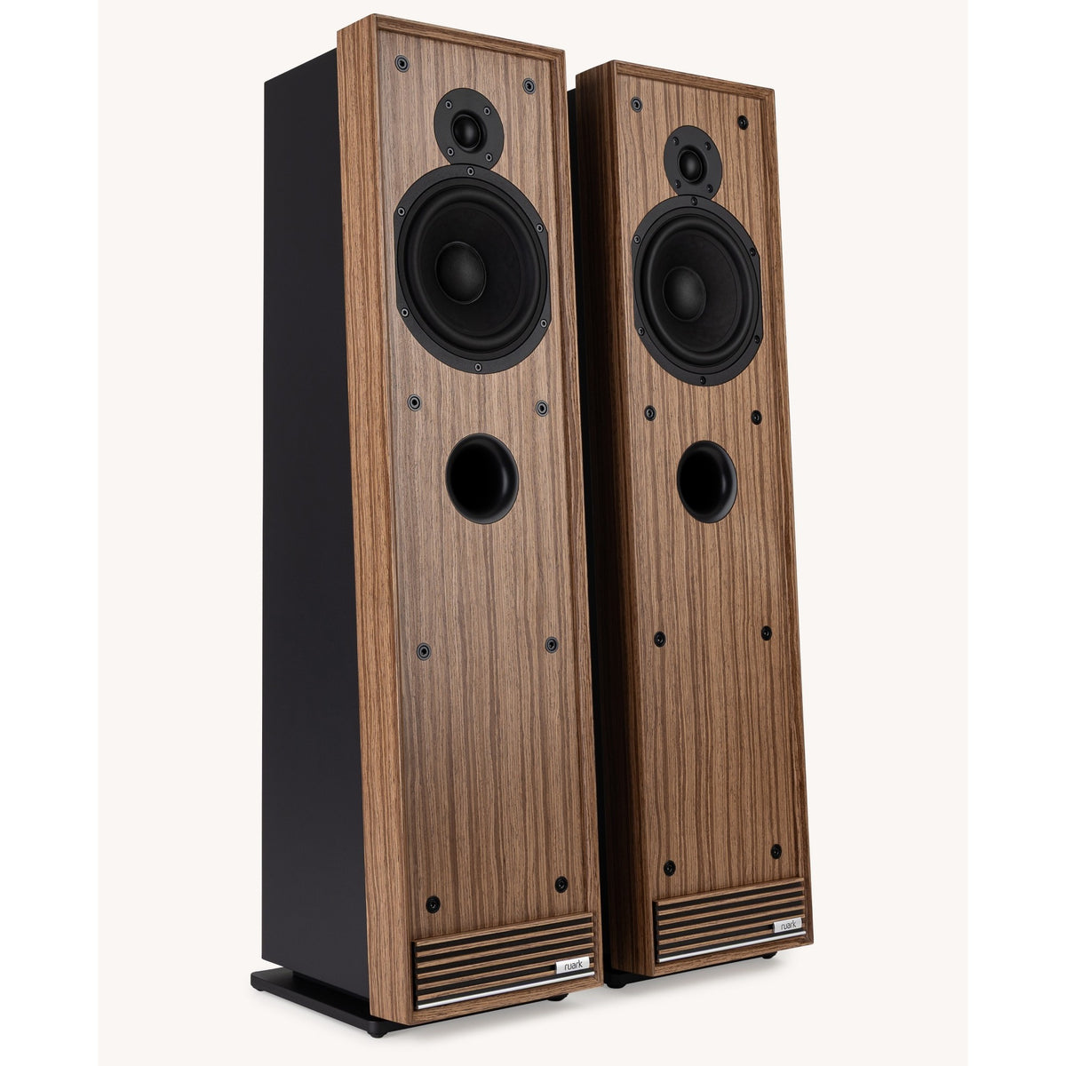 Ruark Talisman-R, finitura Walnut, la coppia di tre quarti