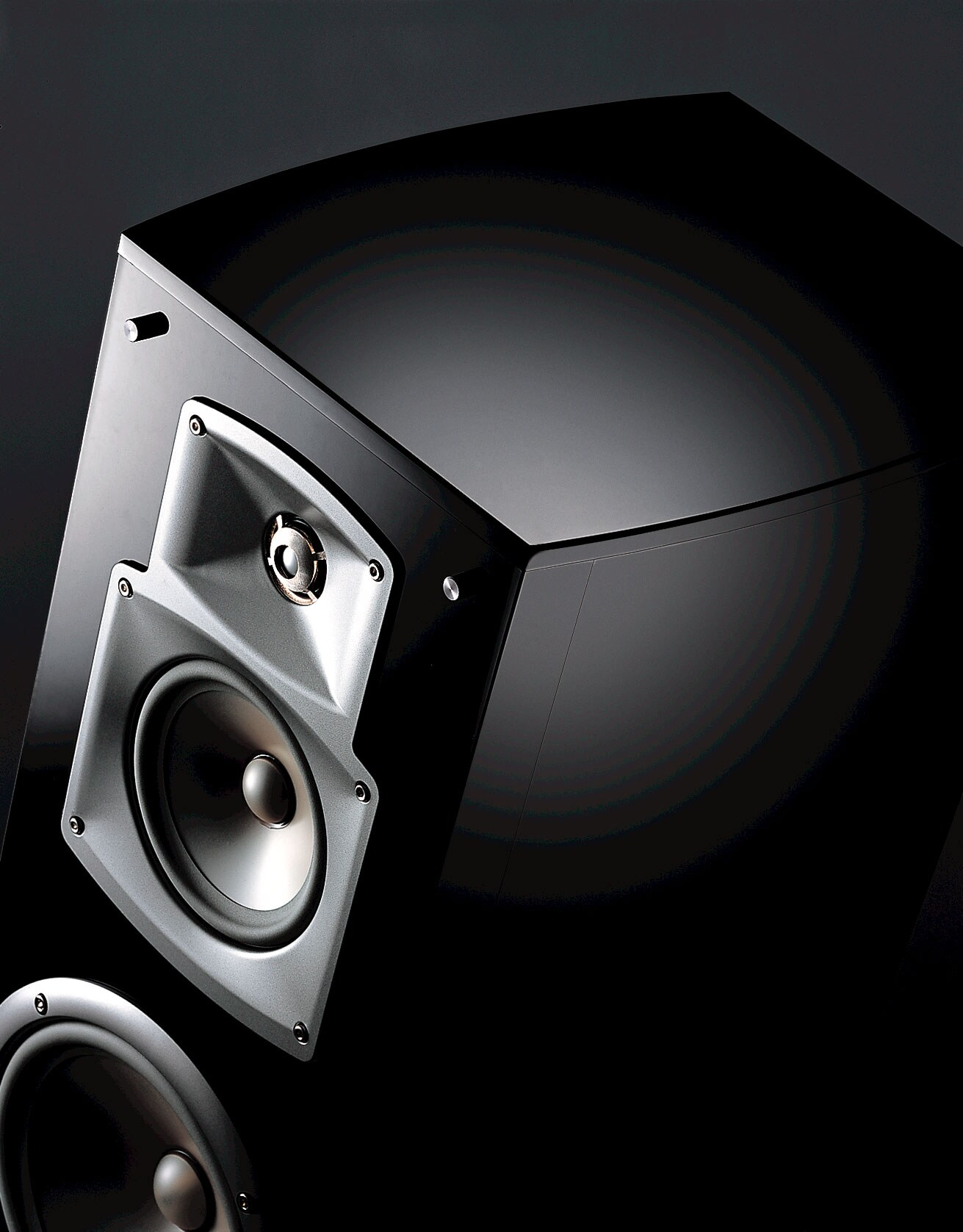Yamaha NS-777 — Dettaglio